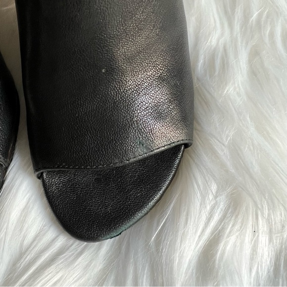 Stuart Weitzman Fronton Heels - Picture 6 of 14